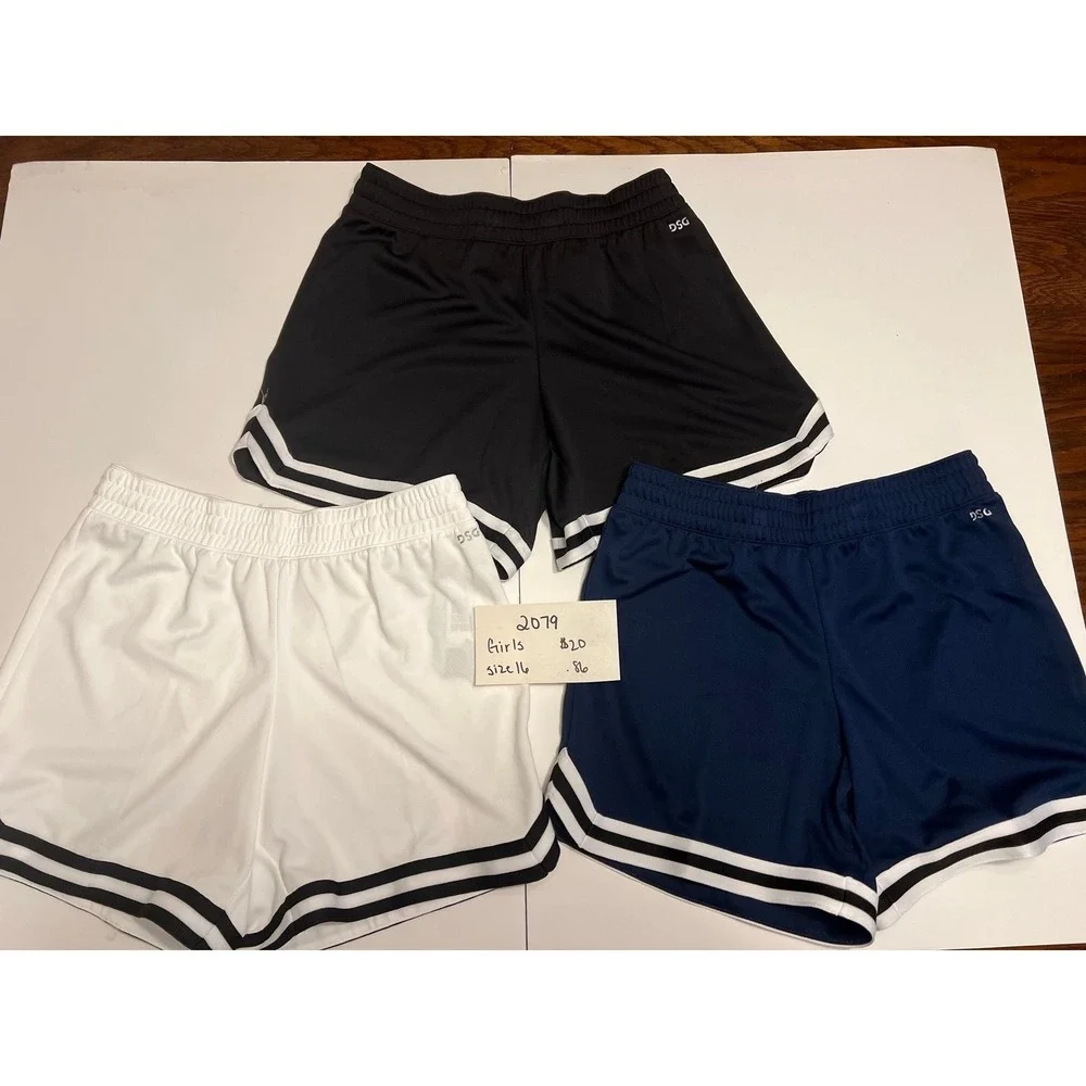 Girls size 16 shorts‎ (2079)